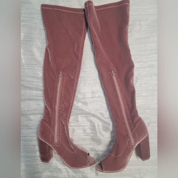 Yoki, boots - Picture 6 of 7